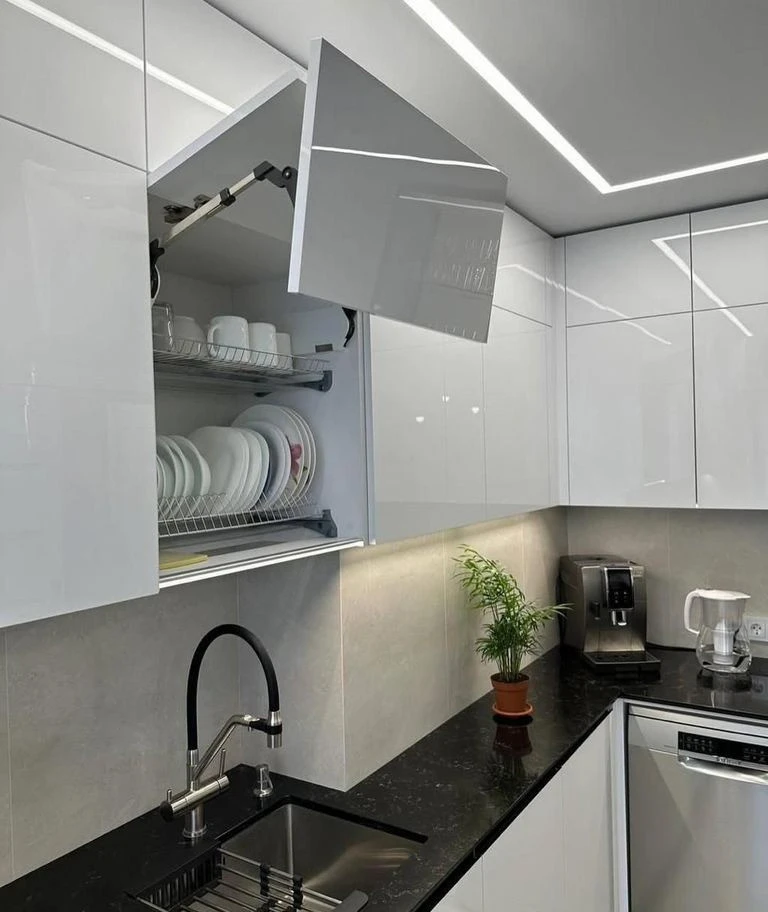 Кухня в современном стиле на заказ